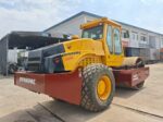 Original Dynapac CA602 Heavy-Duty Compaction Roller - Image 3