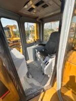 Caterpillar D7H crawler bulldozer - Image 2