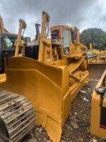 Caterpillar D8R large crawler bulldozer - Image 2