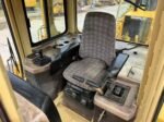 Caterpillar D6M crawler bulldozer - Image 2