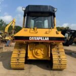 Caterpillar D6M crawler bulldozer - Image 4