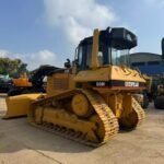 Caterpillar D6M crawler bulldozer - Image 5
