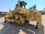 Caterpillar D6M crawler bulldozer - Image 6
