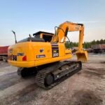 Komatsu PC200-8 Crawler Hydraulic Excavator - Image 3