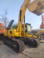 Komatsu PC400 crawler excavator - Image 5