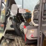 Komatsu PC70-8 crawler hydraulic excavator - Image 2